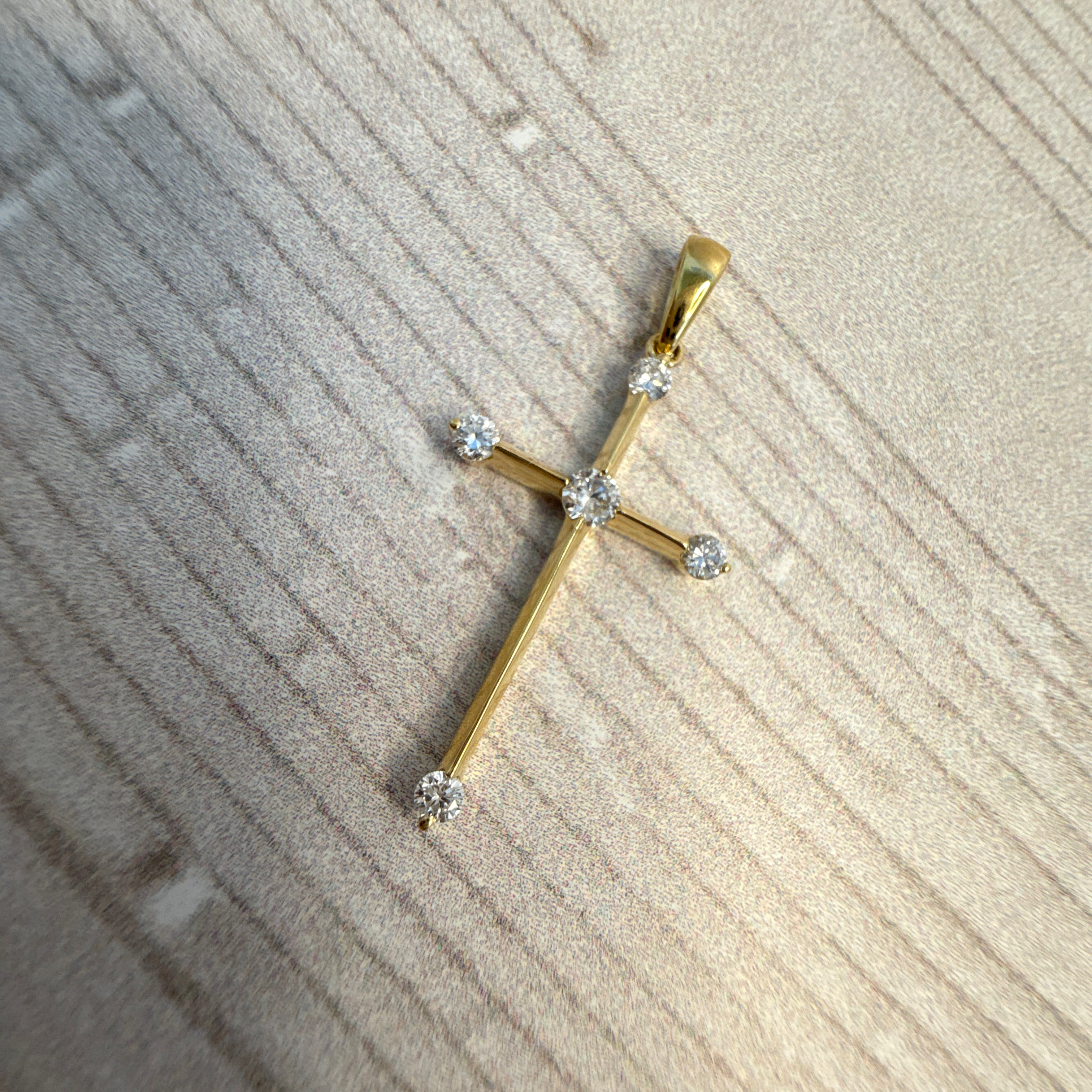 18ct Yellow Gold Diamond Cross (0.14ct)