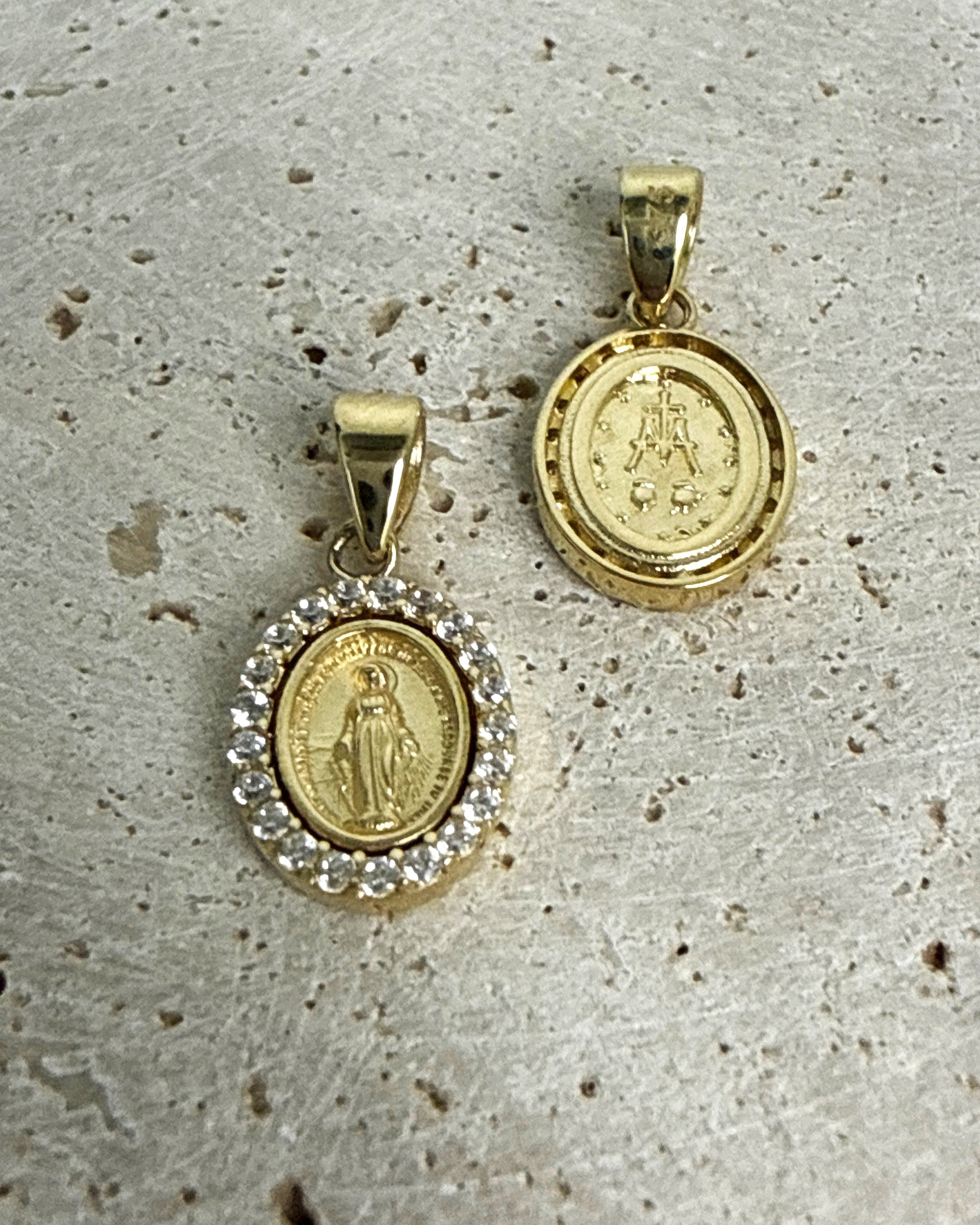 9ct Yellow Gold Cubic Zirconia Miraculous Madonna Medal Pendant