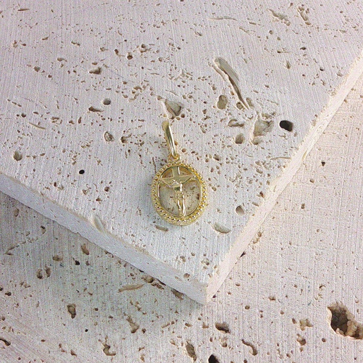 9ct Yellow Gold Cut-Out Crucifix Pendant