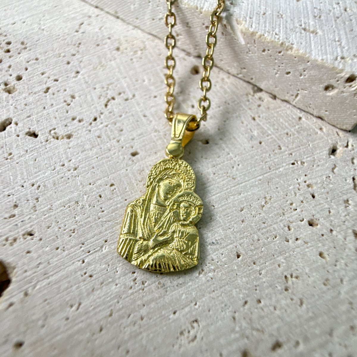 9ct Yellow Gold Madonna Pendant