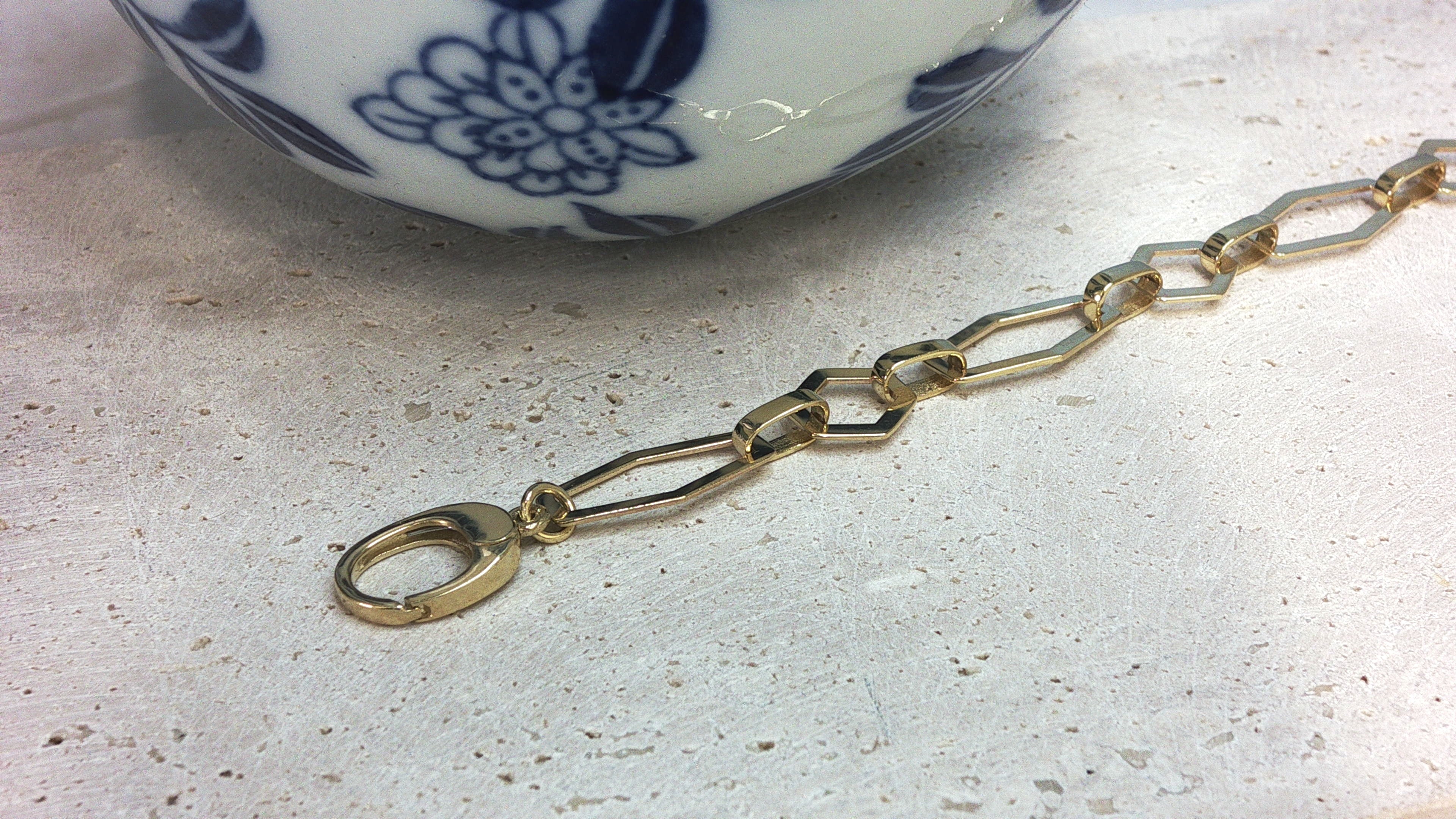 9ct Yellow Gold Elongated Hexagon Link Bracelet