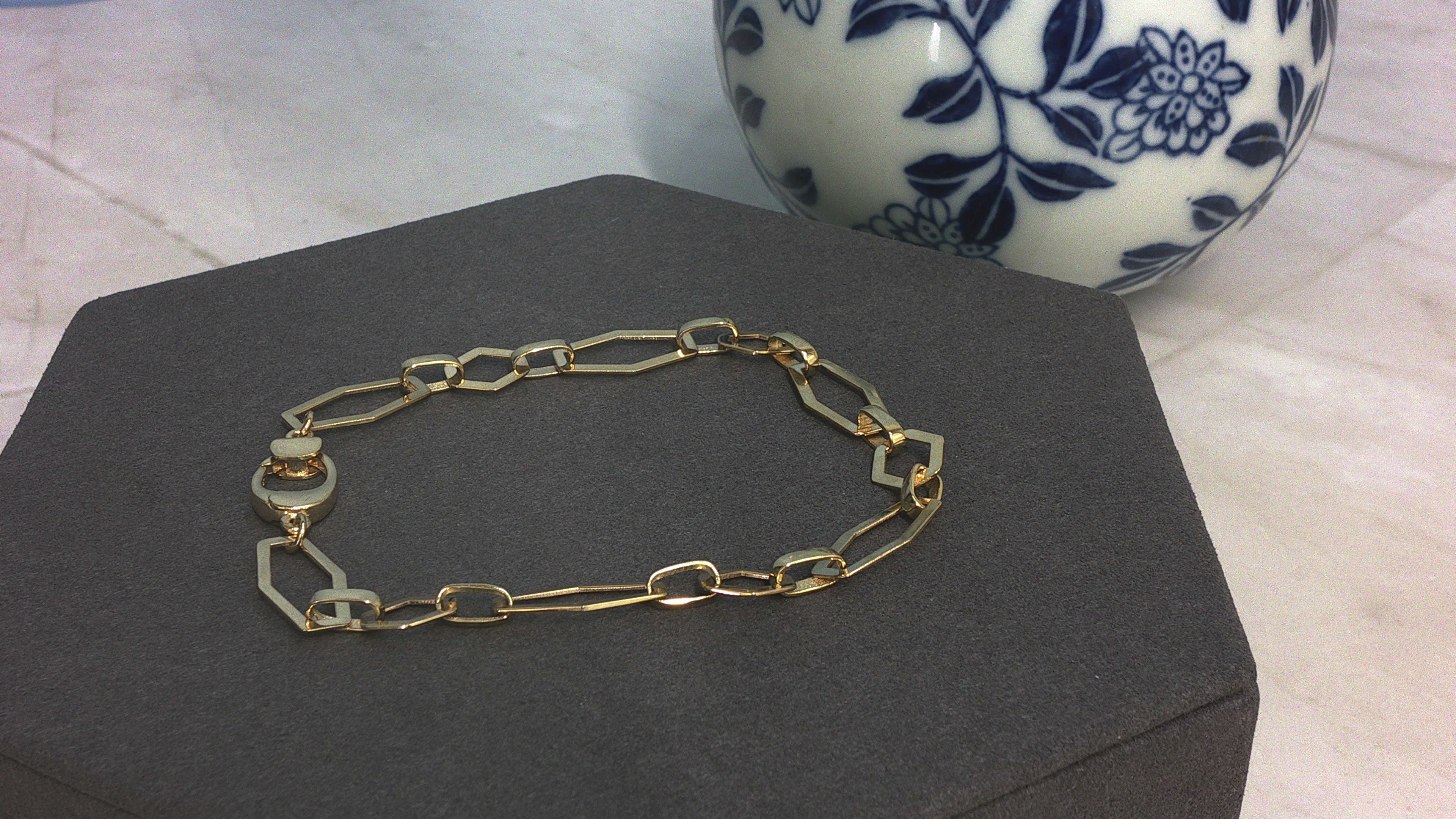 9ct Yellow Gold Elongated Hexagon Link Bracelet