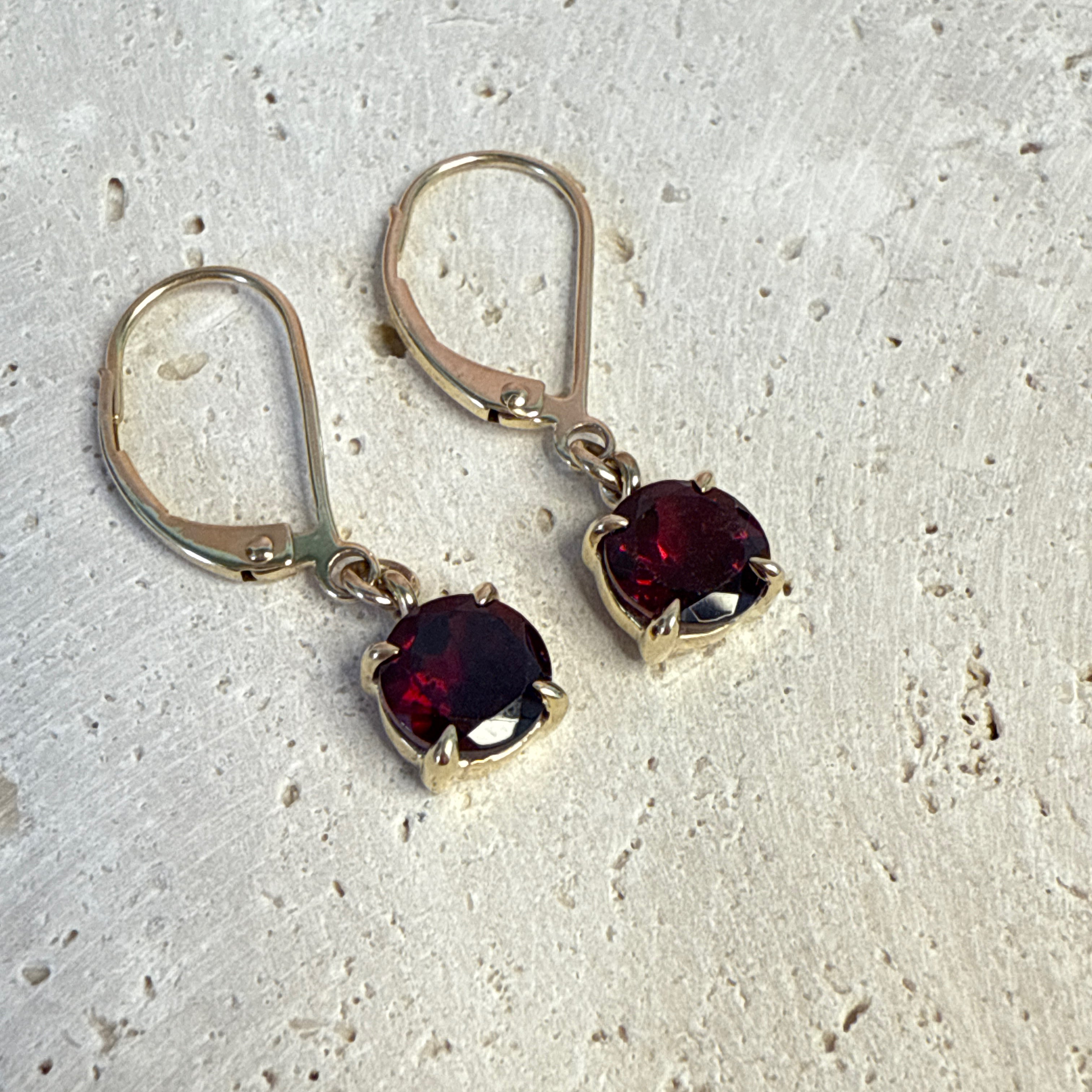 9ct Yellow Gold Round Rhodolite Garnet Drop Earrings