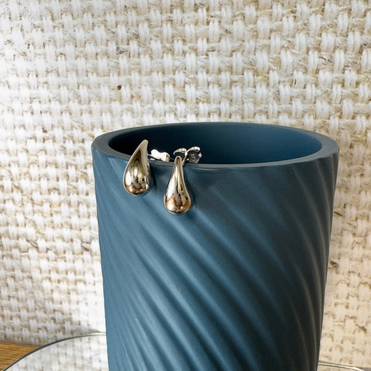 9ct White Gold Teardrop Earrings
