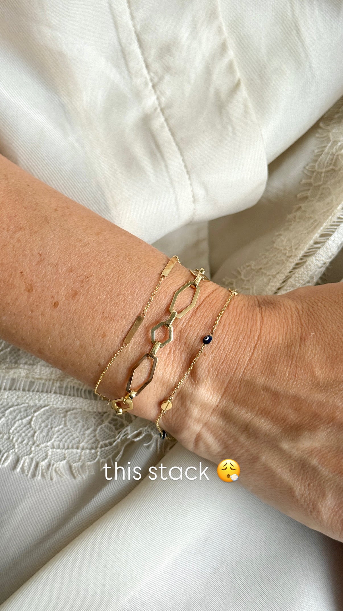 9ct Yellow Gold Elongated Hexagon Link Bracelet