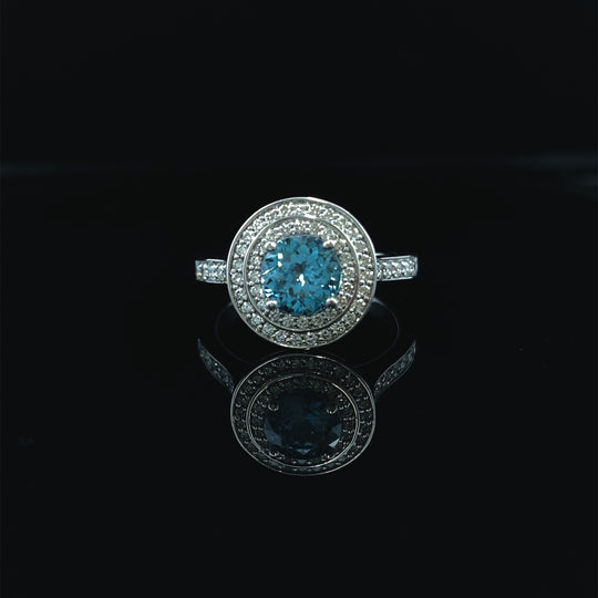 18ct White Gold Zircon & Diamond Ring