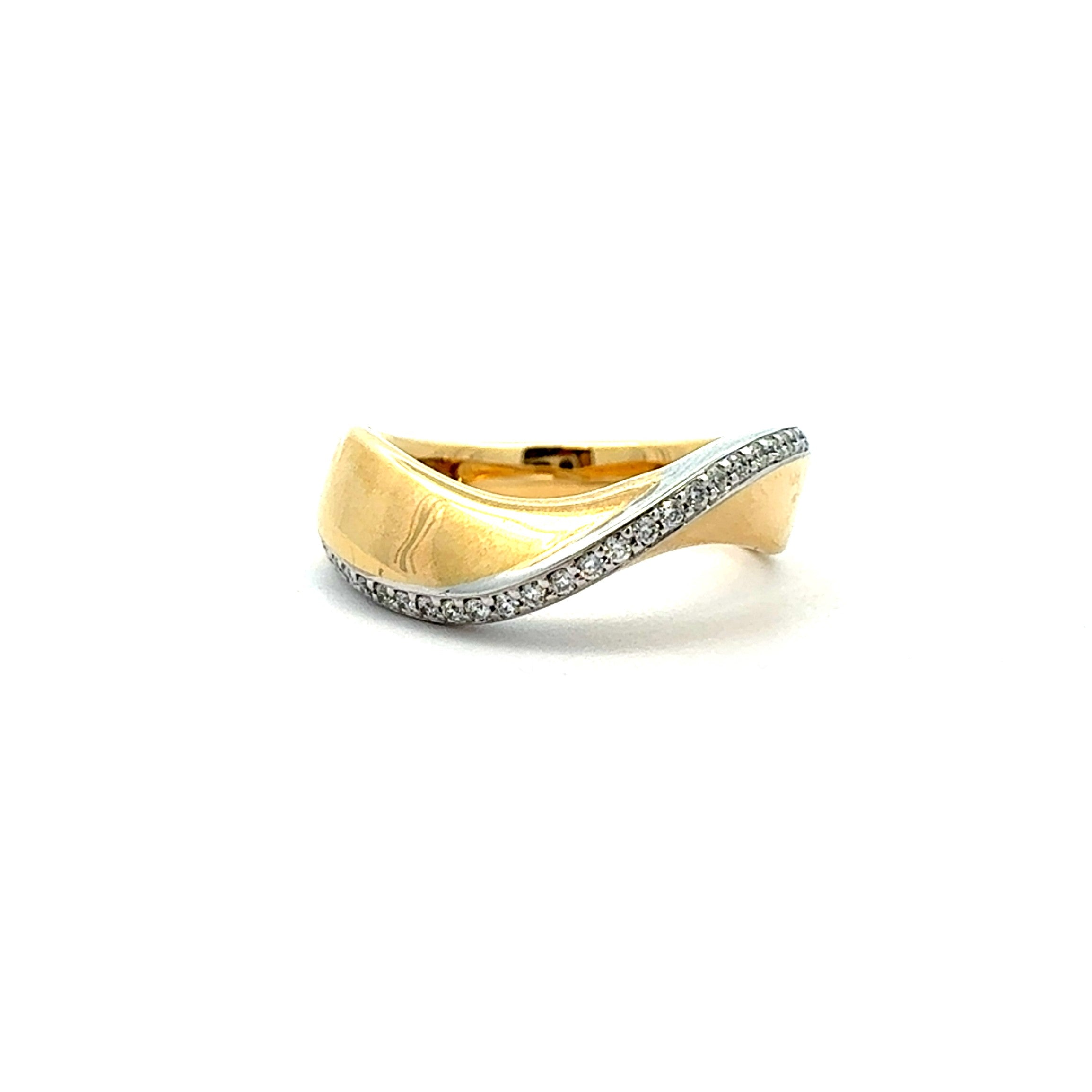 18ct Yellow and White Gold Diamond Ring