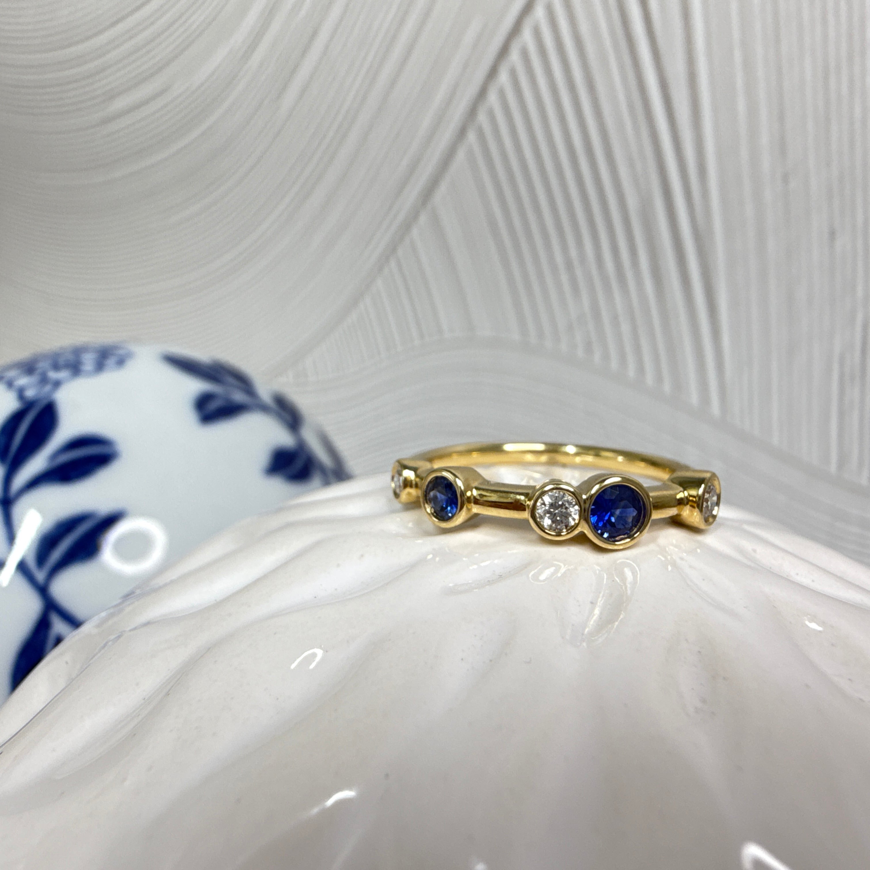 18ct Yellow Gold Sapphire and Diamond Ring