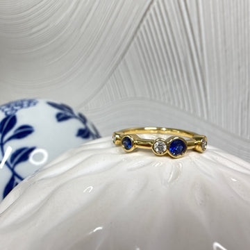 18ct Yellow Gold Sapphire and Diamond Ring