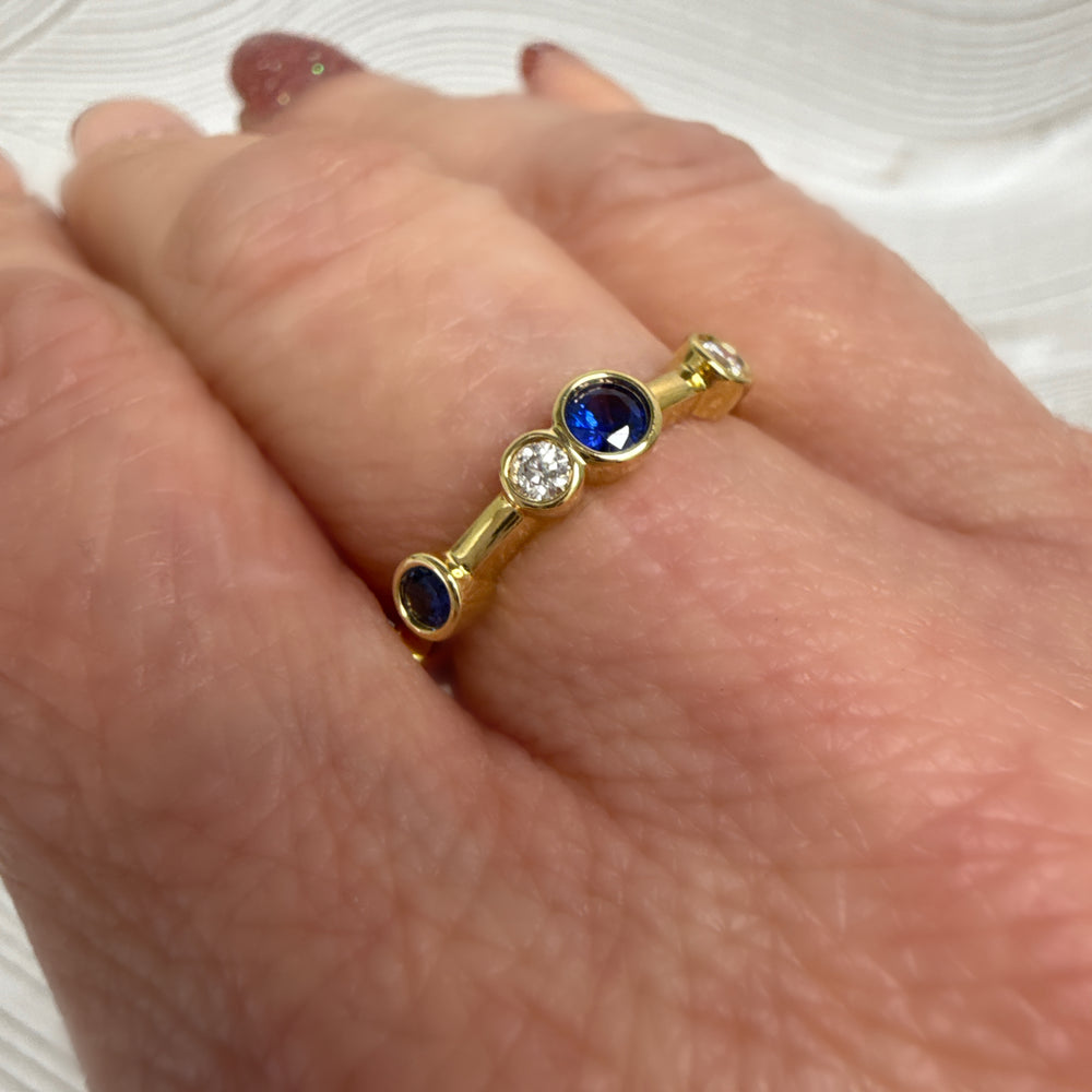 18ct Yellow Gold Sapphire and Diamond Ring