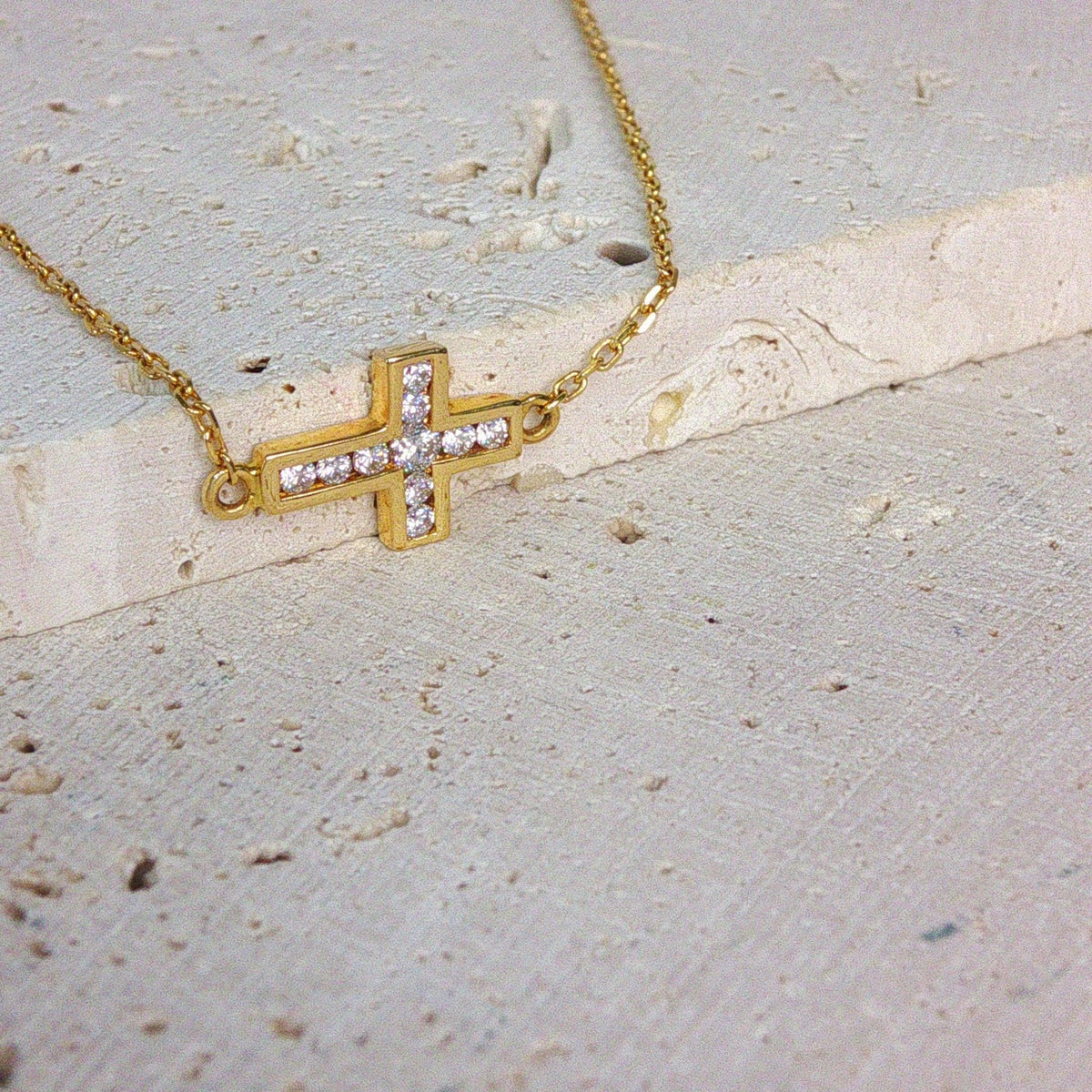 18ct Yellow Gold Diamond Cross Necklace