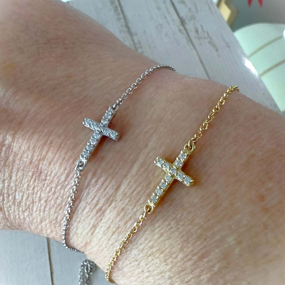 9ct Gold Cubic Zirconia Cross Bracelet