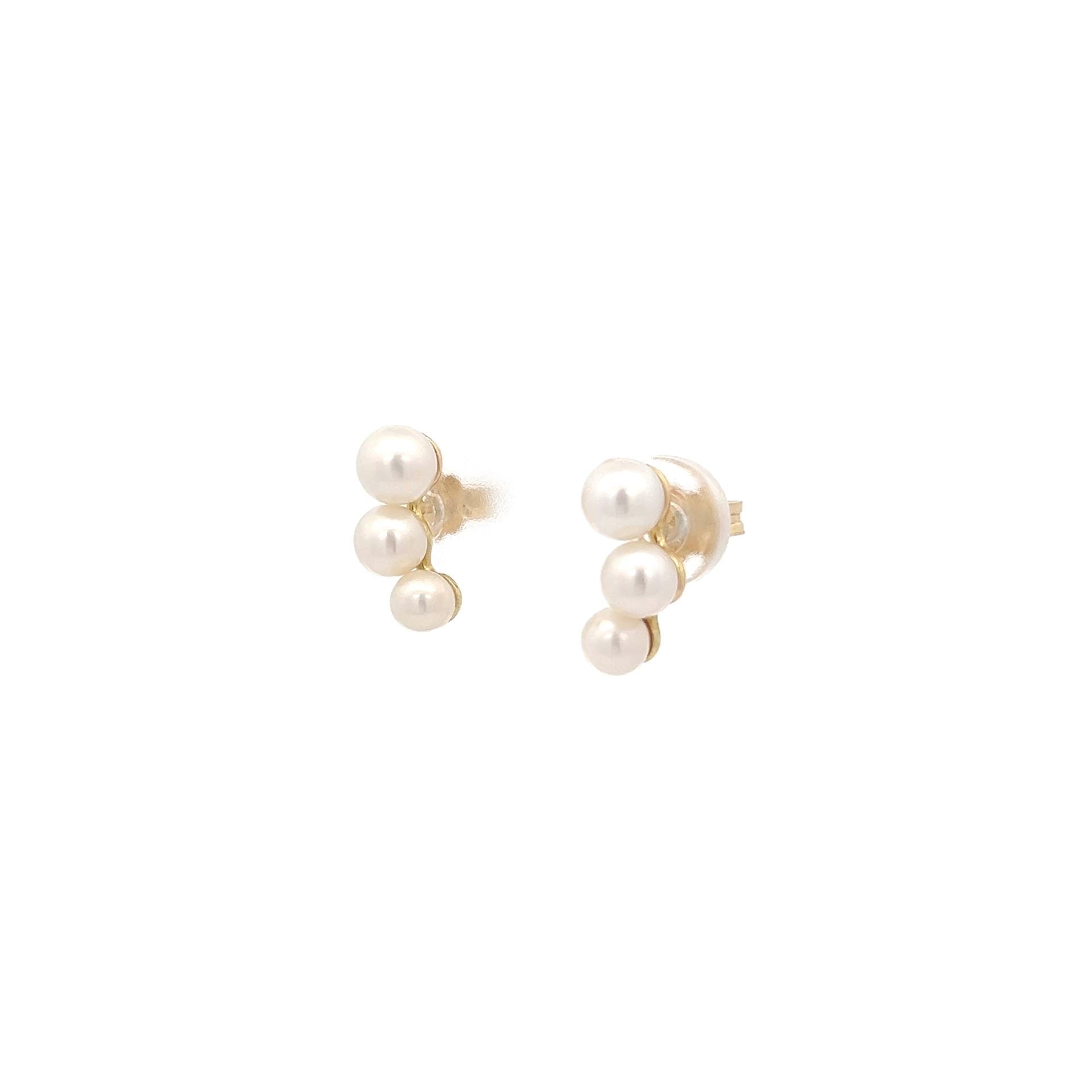 18ct Yellow Gold Graduated Freshwater Pearl Stud Earrings