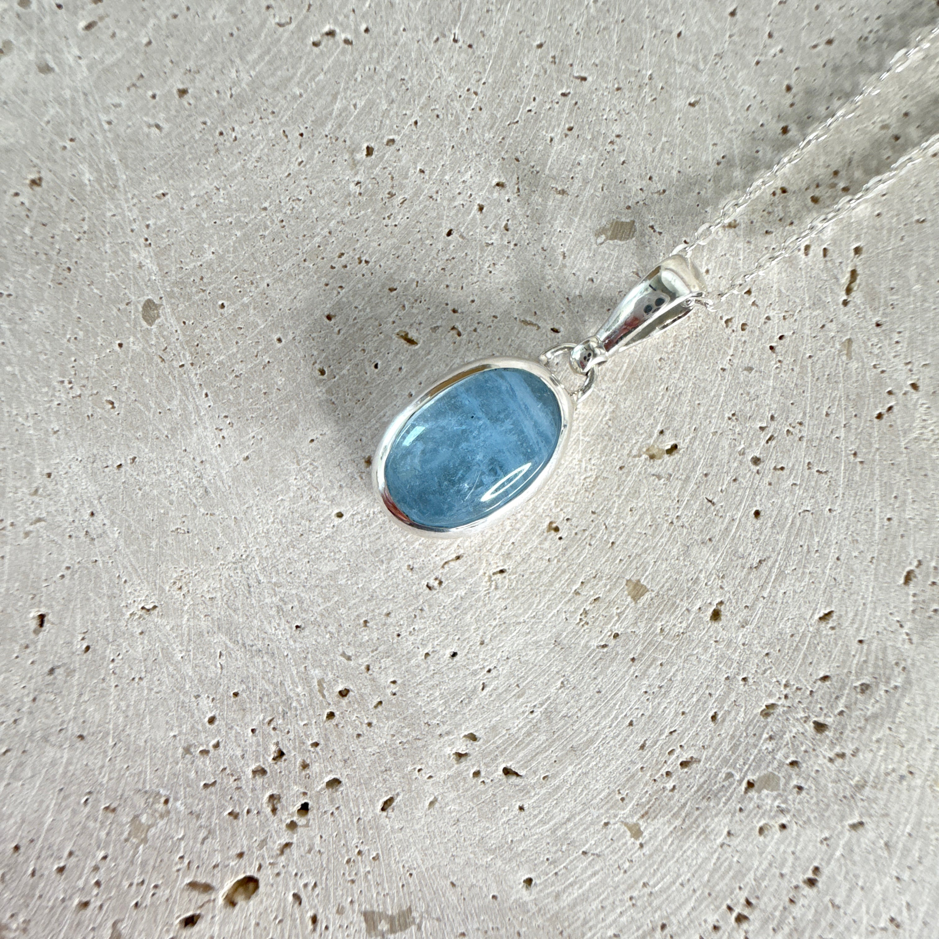 Sterling Silver Aquamarine Cabochon Pendant with Chain