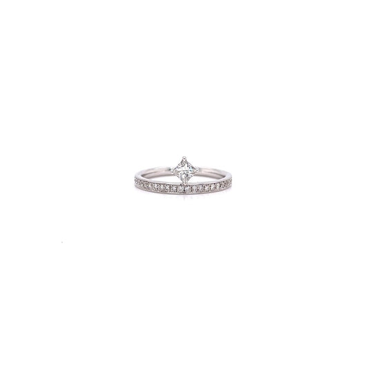 18ct White Gold Diamond Ring