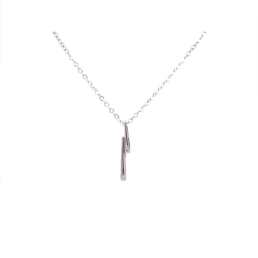 T deals diamond pendant