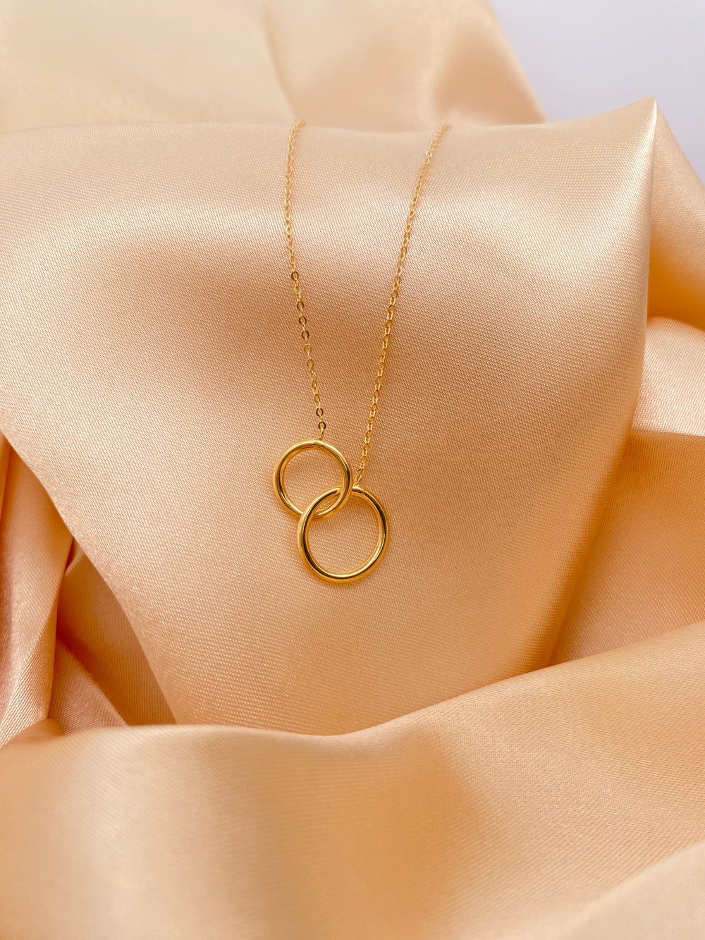 9ct Yellow Gold Interlocking Necklace