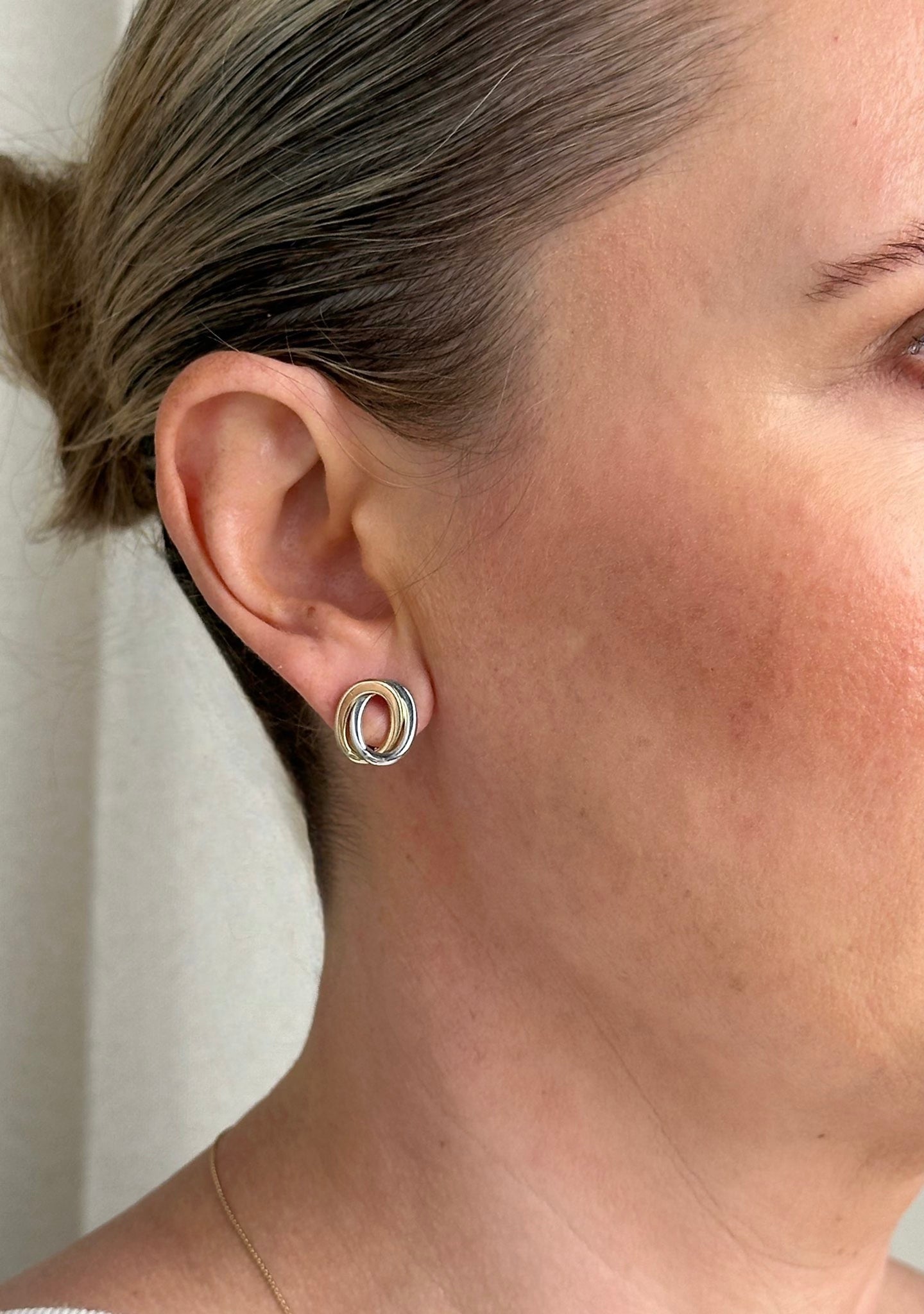 9ct Two-Tone Gold Interlocking Circle Stud Earrings