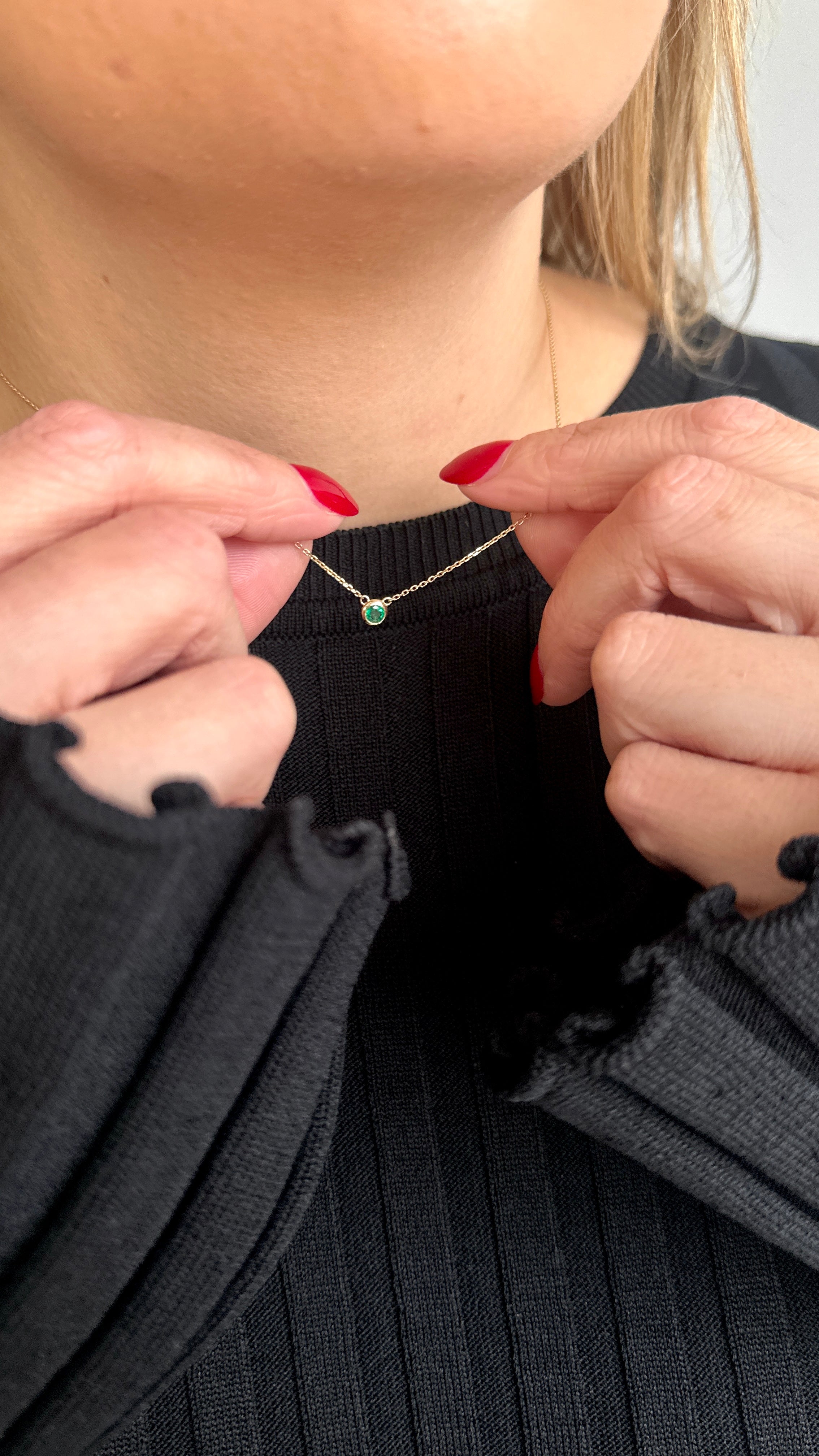 9ct Yellow Gold Emerald Necklace