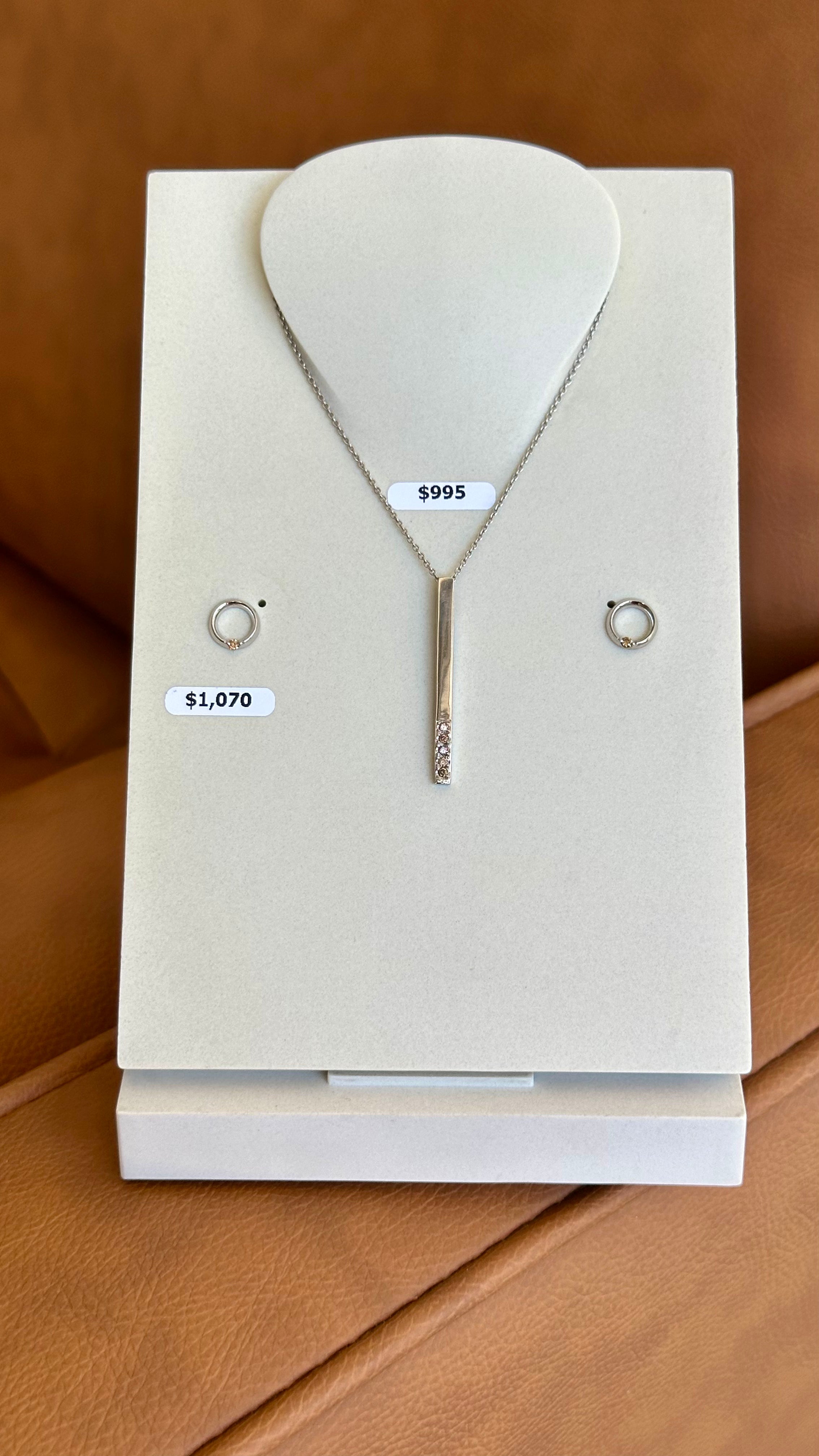 9ct White Gold Argyle Diamond Studs