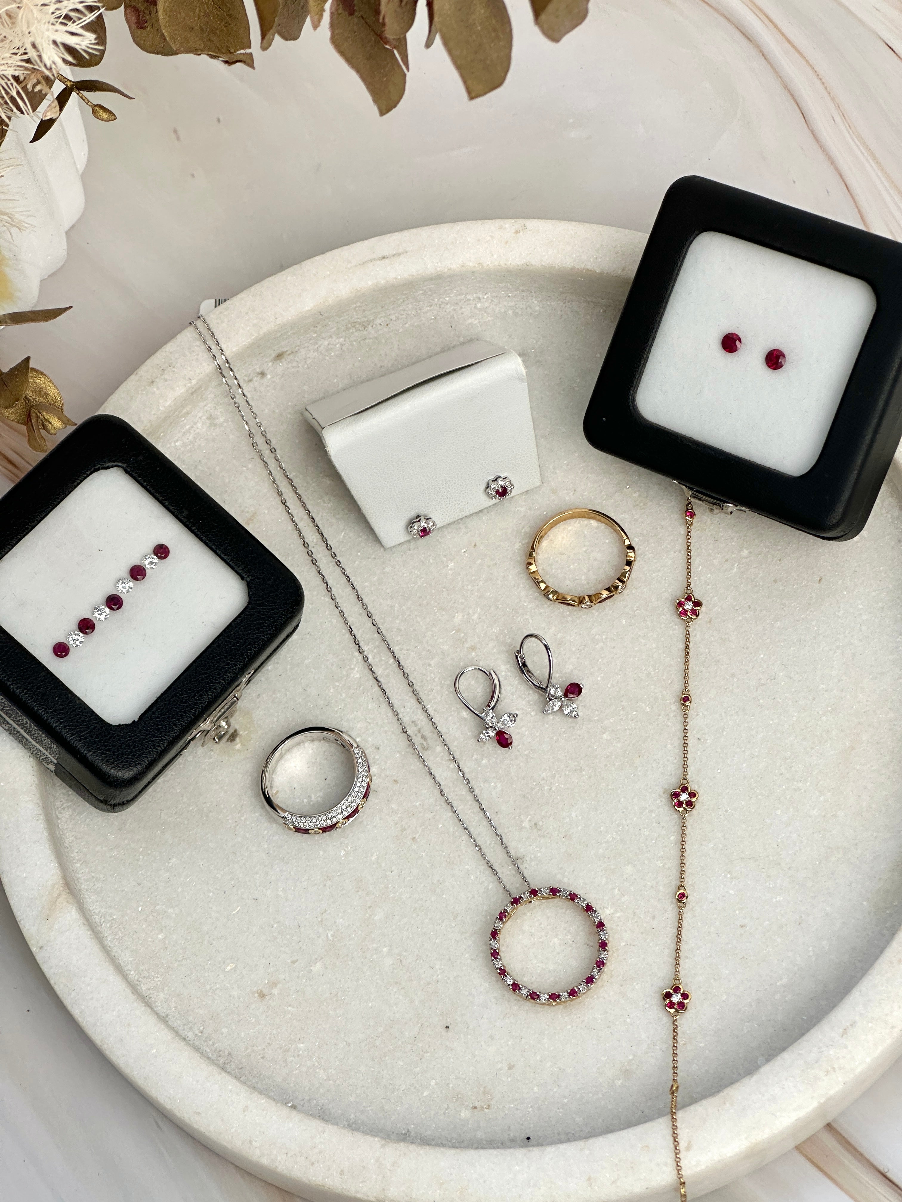 18ct Yellow & White Gold Diamond & Ruby Ring